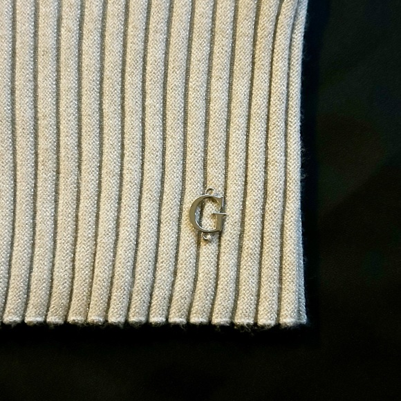 Guess Claudine Sweater Top - Picture 6 of 6